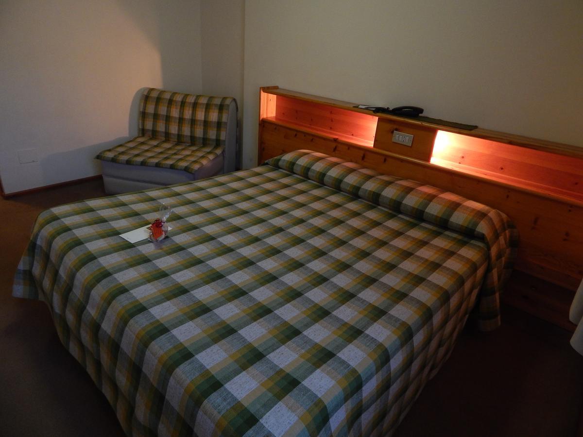 Hotel Valdotain 빌레누베 외부 사진